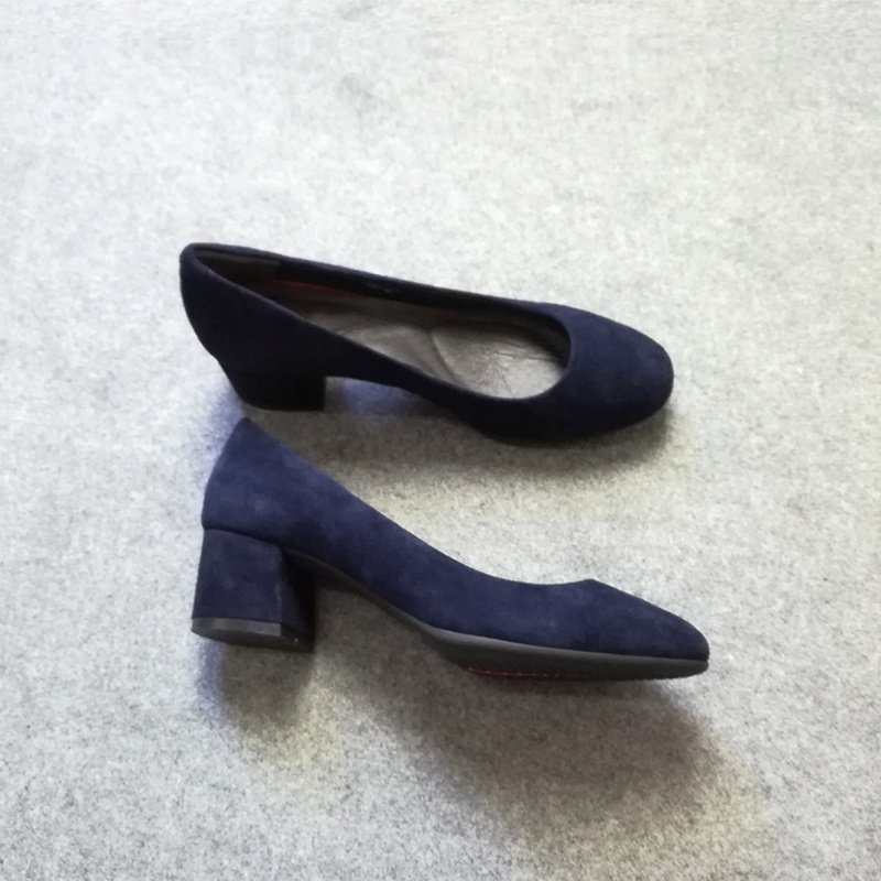可跳舞粗跟鞋 柔软沙发脚感软垫深蓝色真皮舒适粗跟鞋高跟鞋工鞋在类目 女鞋, 低帮鞋中 - 来自Buy2taobao.com提供专业的淘宝代购服务
