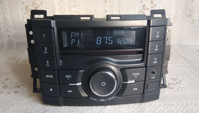 通用宝骏630 610原车拆车载CD机带AUX改五菱宏光S原车cd机收音机