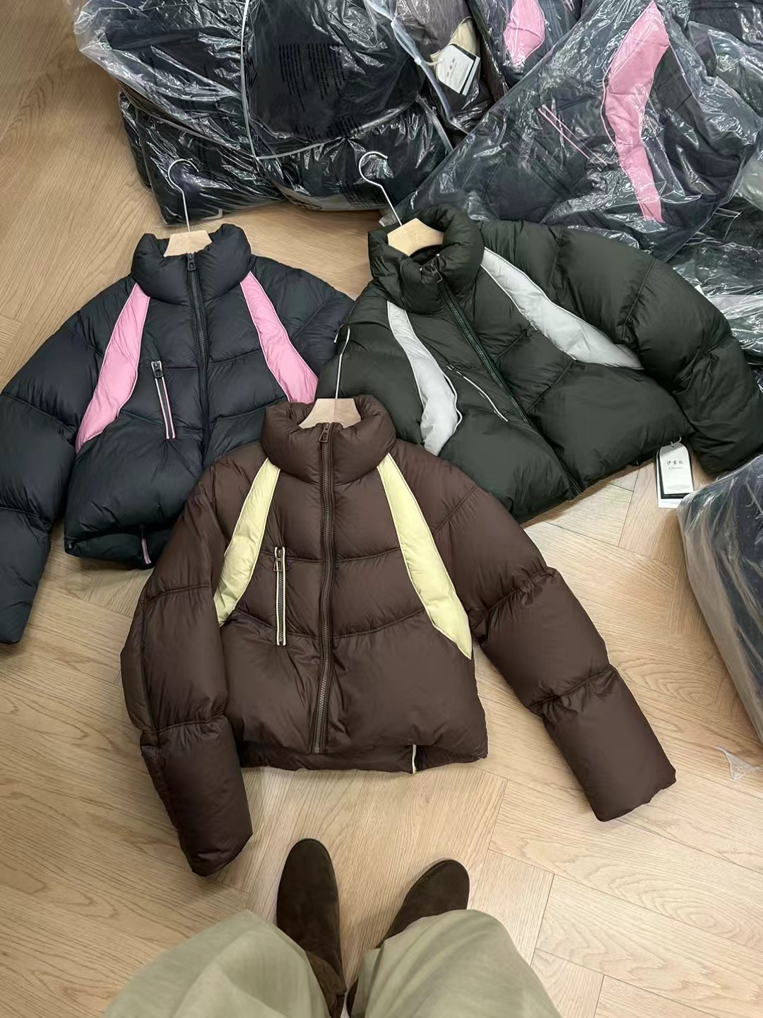 高定! 冬季 柔软温暖 潮运动风 撞色 加厚充绒量很足90羽绒服女