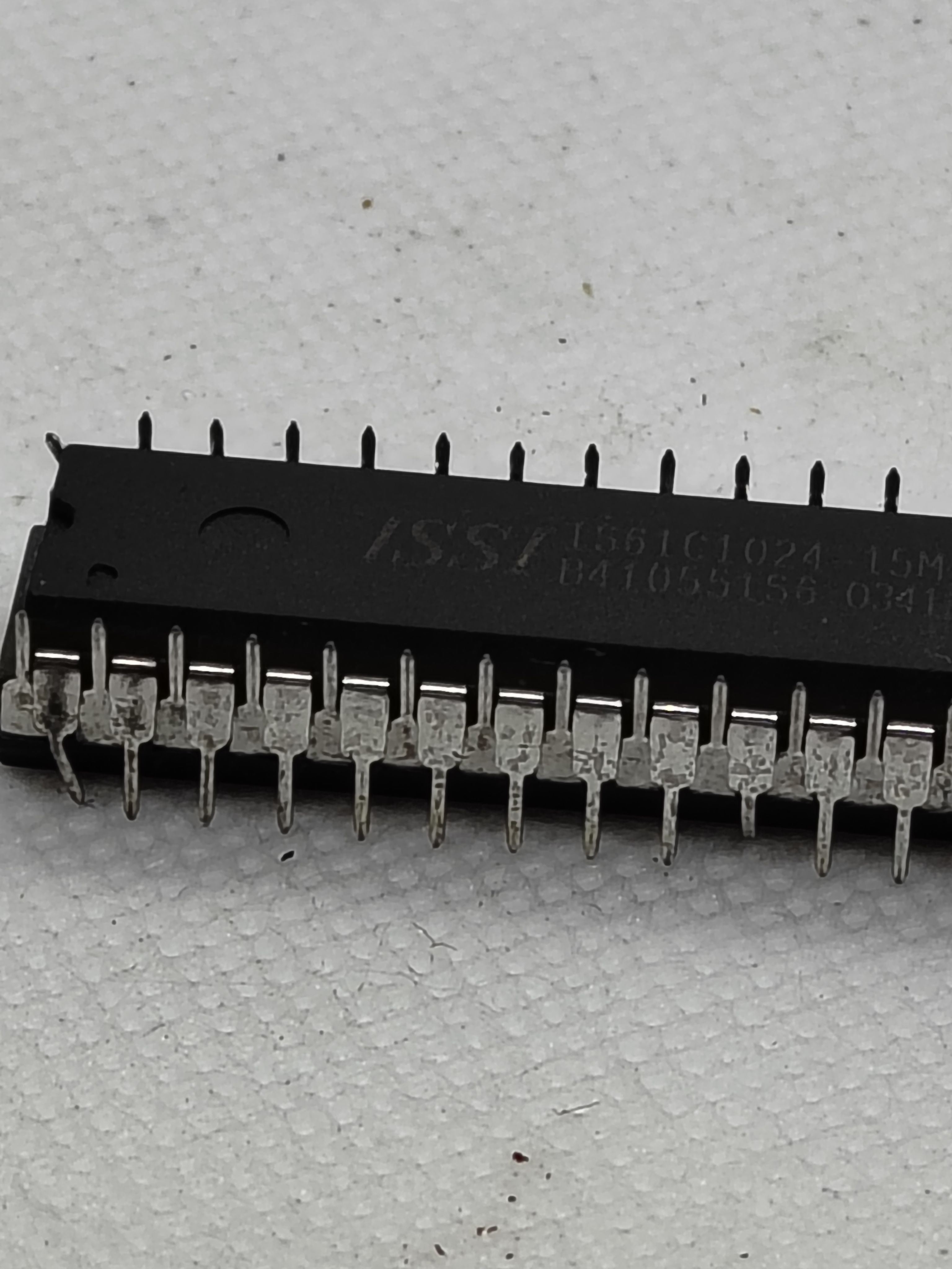 IS61C1024 直插 翻新的测试好实物拍摄可直接拍