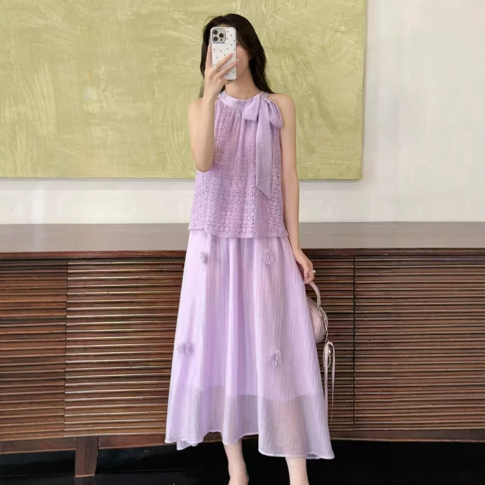 度假连衣裙法式气质宽松遮肚显瘦无袖背心抹胸长裙2026两件套裙子