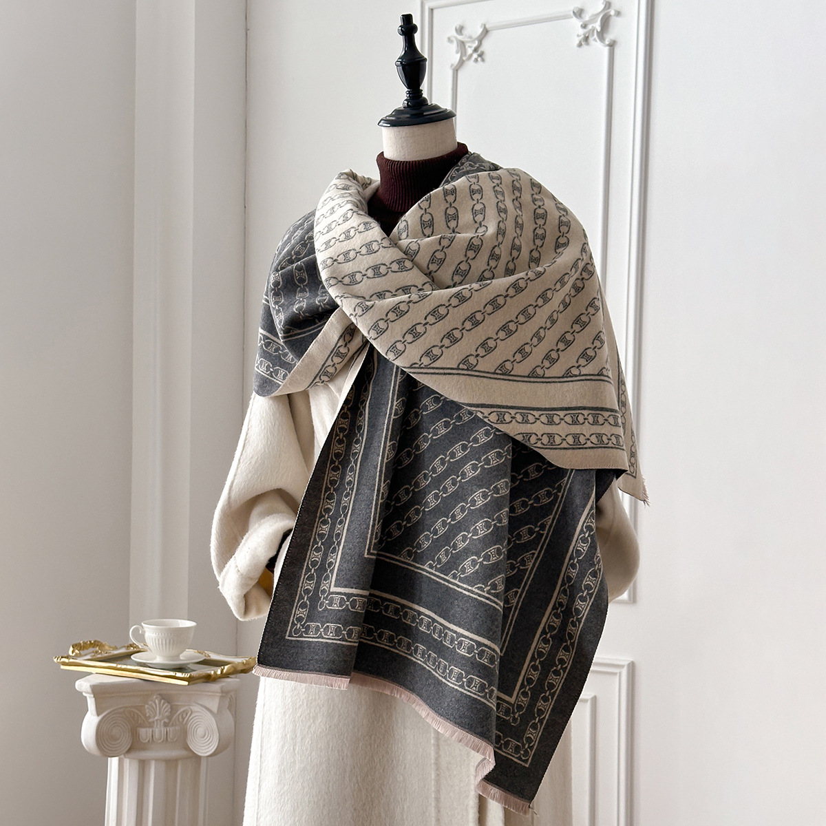 2025新款时尚百搭黑色围巾