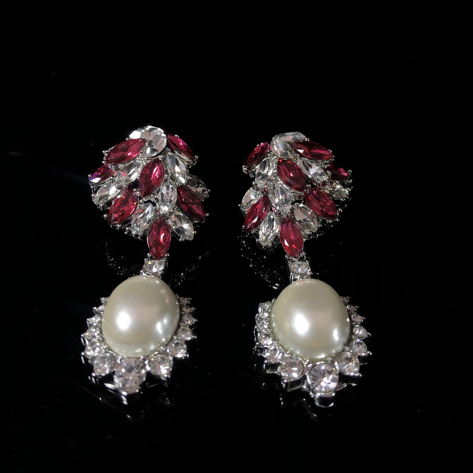 欧式风新款甜美热销立体水滴珍珠吊坠满钻时尚百搭耳环耳饰