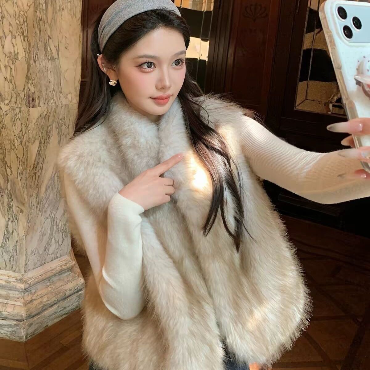仿狐狸毛渐变晕染韩系时尚毛毛马甲女2026秋冬季新款立领皮草外套