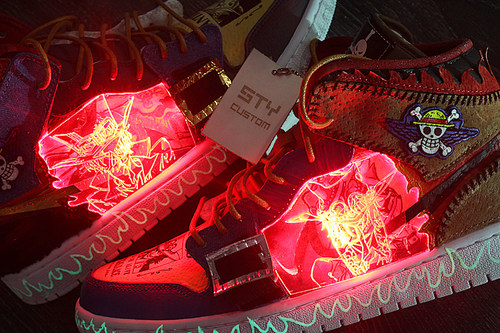 耐克Jordan复古中帮篮球鞋海贼王