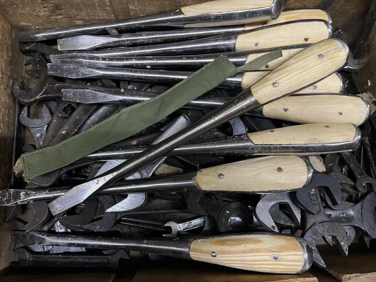 保真90年代海船舰艇重型修理螺丝刀加粗厚扁铲合法车载破窗防身器,自行车/骑行装备/零配件,螺丝刀,淘宝优惠券,粉丝福利购,淘宝优惠卷