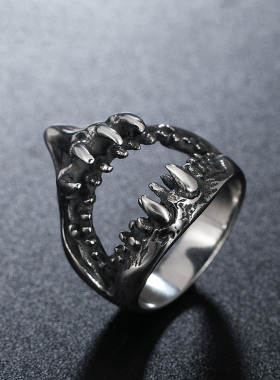 时尚钛钢男款戒指 欧美个性复古生化爪牙男士钛钢戒指指环