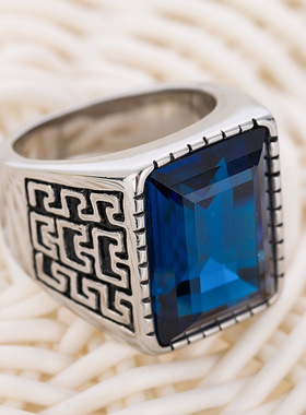 典雅风复古宝石钛钢戒指