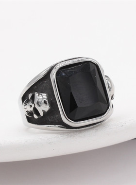 时尚钛钢男款戒指  欧美个性复古朋克骷髅头男士黑宝石钛钢戒指