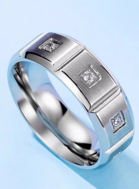 时尚钛钢戒指 时尚个性8mm钛钢镶钻哑光拉丝方格钢戒指指环