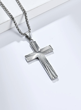时尚钛钢项链 钛钢嘻哈高光钛钢十字架项链 个性光芒十字钛钢项链