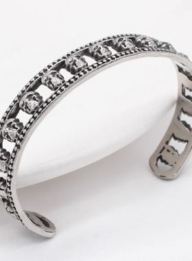 时尚钛钢手镯 欧美做旧镂空多个骷髅头开口手镯 男女钛钢手镯