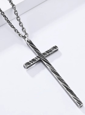 时尚钛钢项链 钛钢INS简约十字架项链 复古做旧十字潮人钛钢项链
