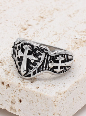 时尚钛钢男款戒指 特色欧美复古十字架盾牌钛钢戒指嘻哈潮男指环