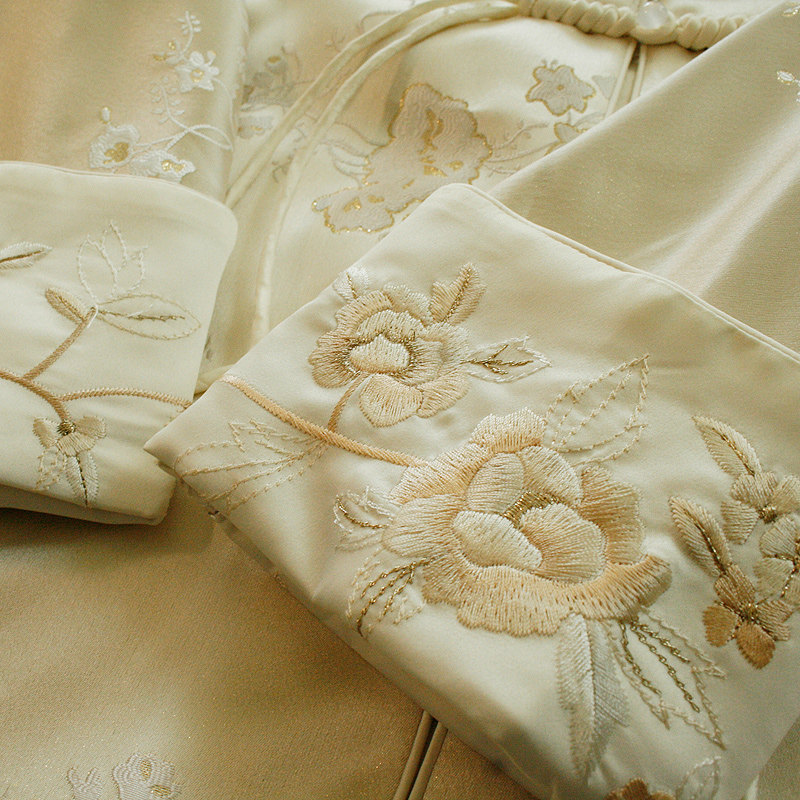 YIYIJIAS PEONY MILK COVER JACQUARD INTERWOVEN EMBROIDERED PLACKET NEW CHINESE STYLE CHEONGSAM COAT AUTUMN AND WINTER