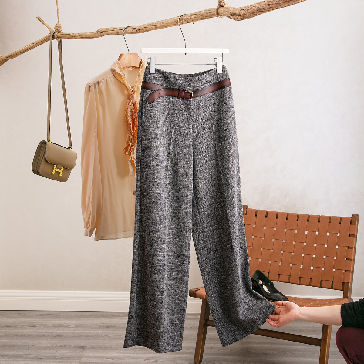 皮腰扣袢装饰显瘦高腰阔腿裤