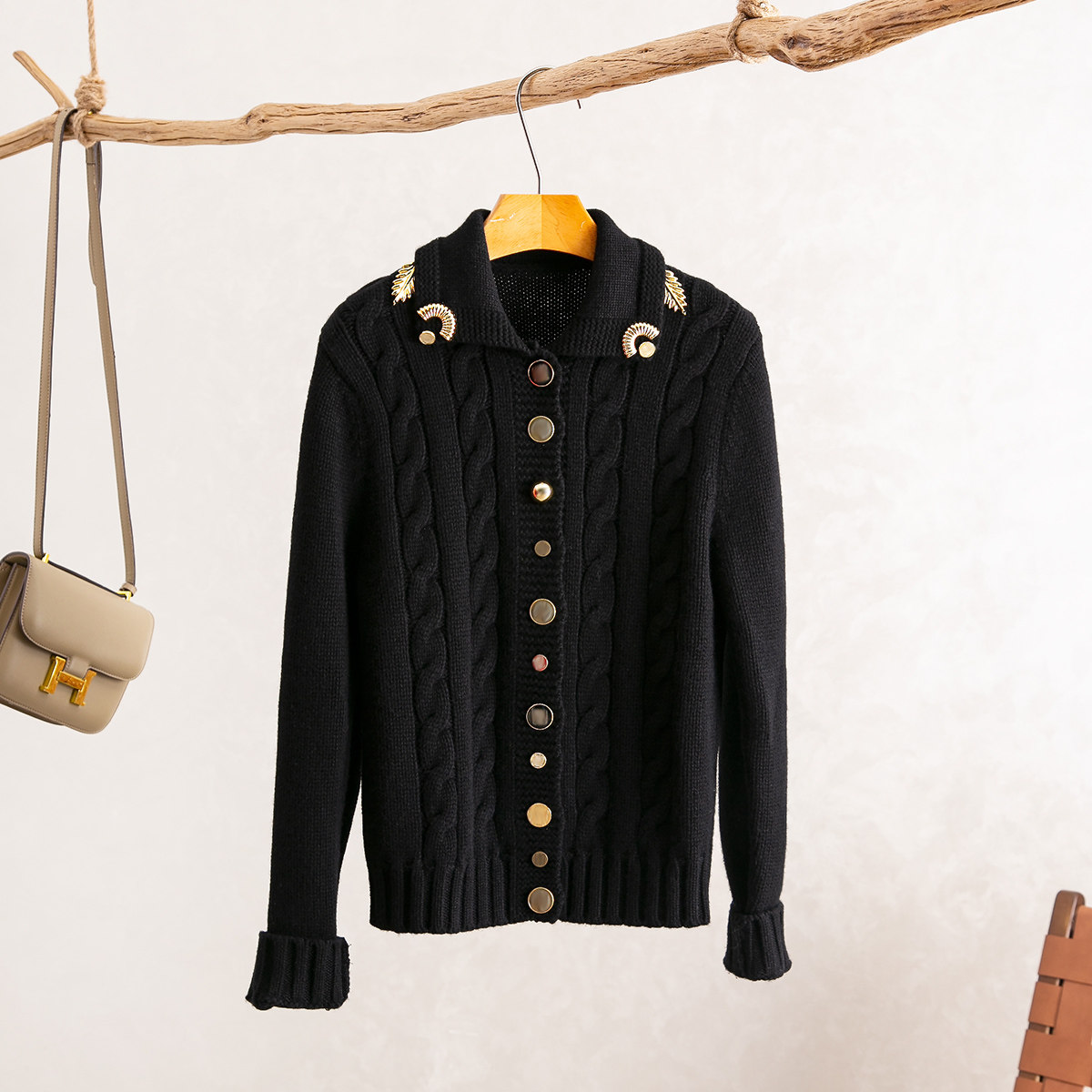 气质翻领针织开衫外套