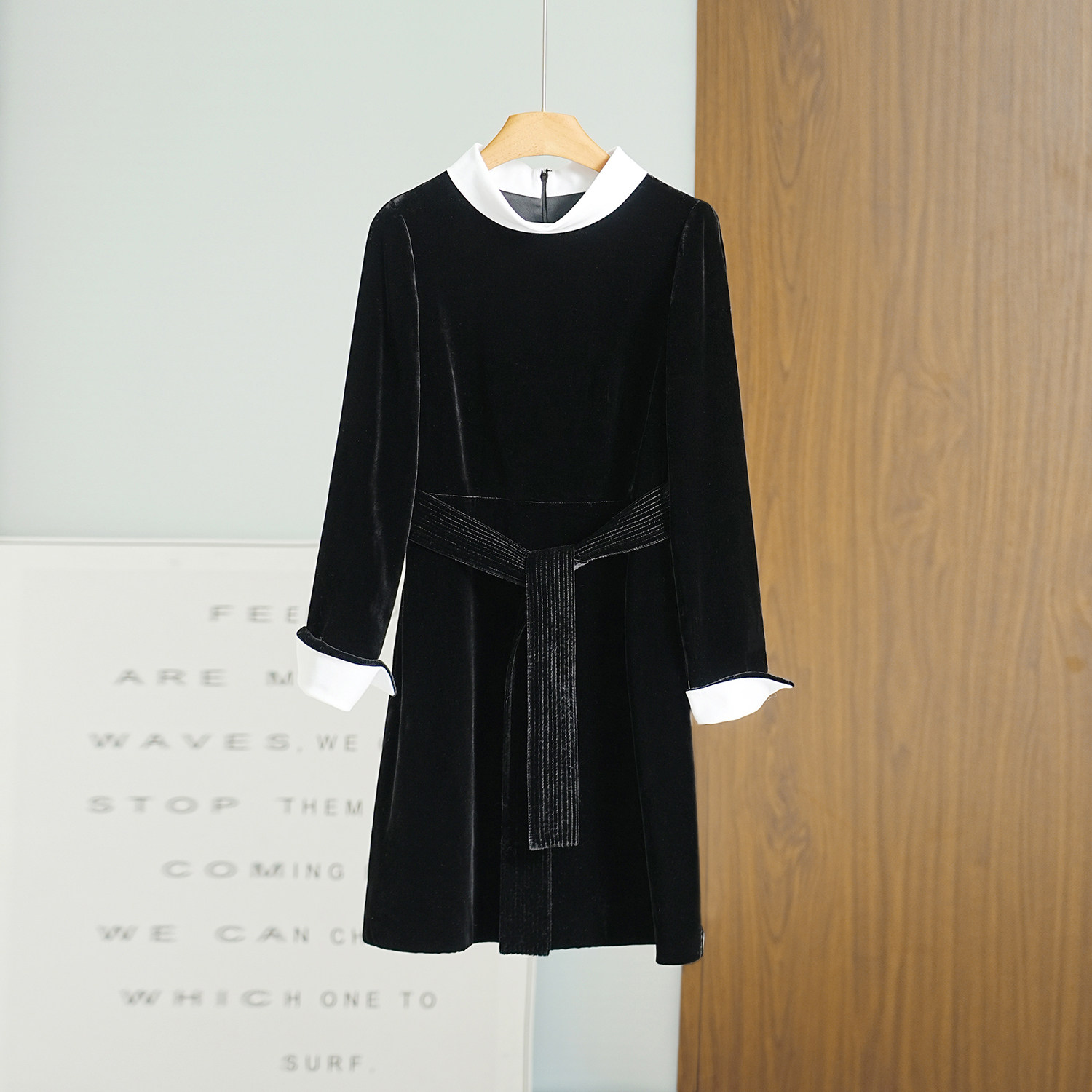 气质收腰显瘦丝绒秋冬新品经典