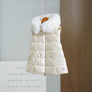 YongLeap柜品秋冬新品超大貉子毛领连帽时尚修身百搭羽绒马甲外套