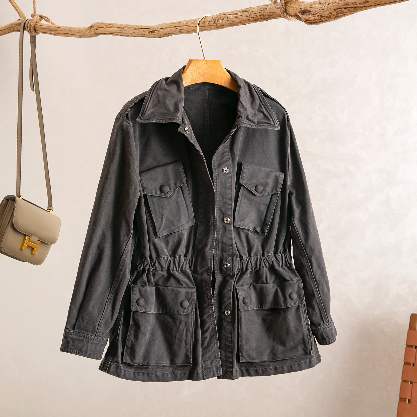 时髦做旧腰间松紧腰长袖夹克外套