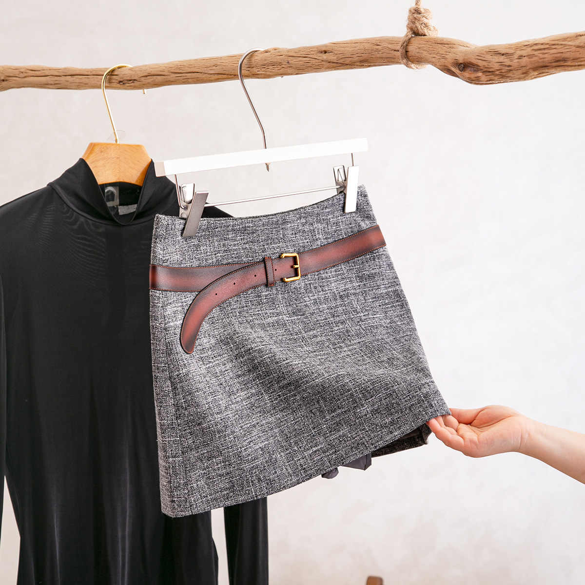 百搭减龄A字显瘦短半身裙