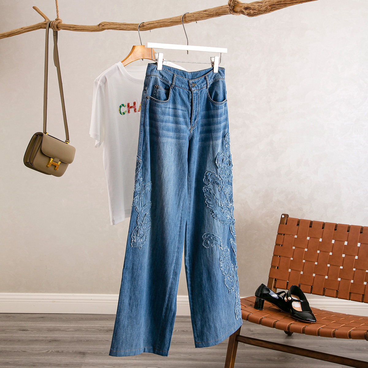 重工刺绣高腰直筒显瘦百搭牛仔裤