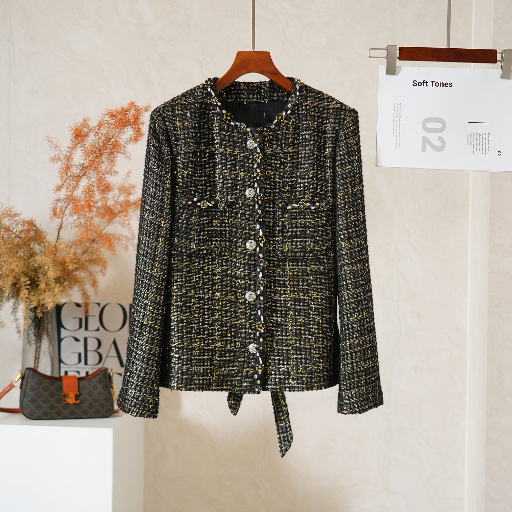 华贵黑金显瘦百搭外套