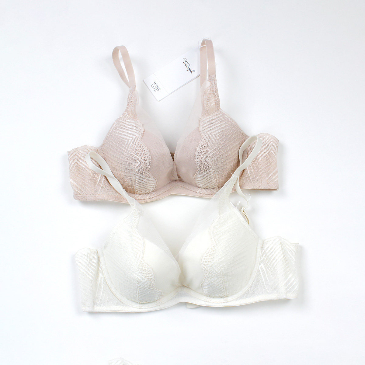 黛安芬专柜正品内衣软钢圈小胸水盈聚拢显大深V蕾丝文胸16-8982