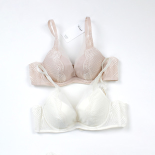 黛安芬专柜正品 8982 内衣软钢圈小胸水盈聚拢显大深V蕾丝文胸16