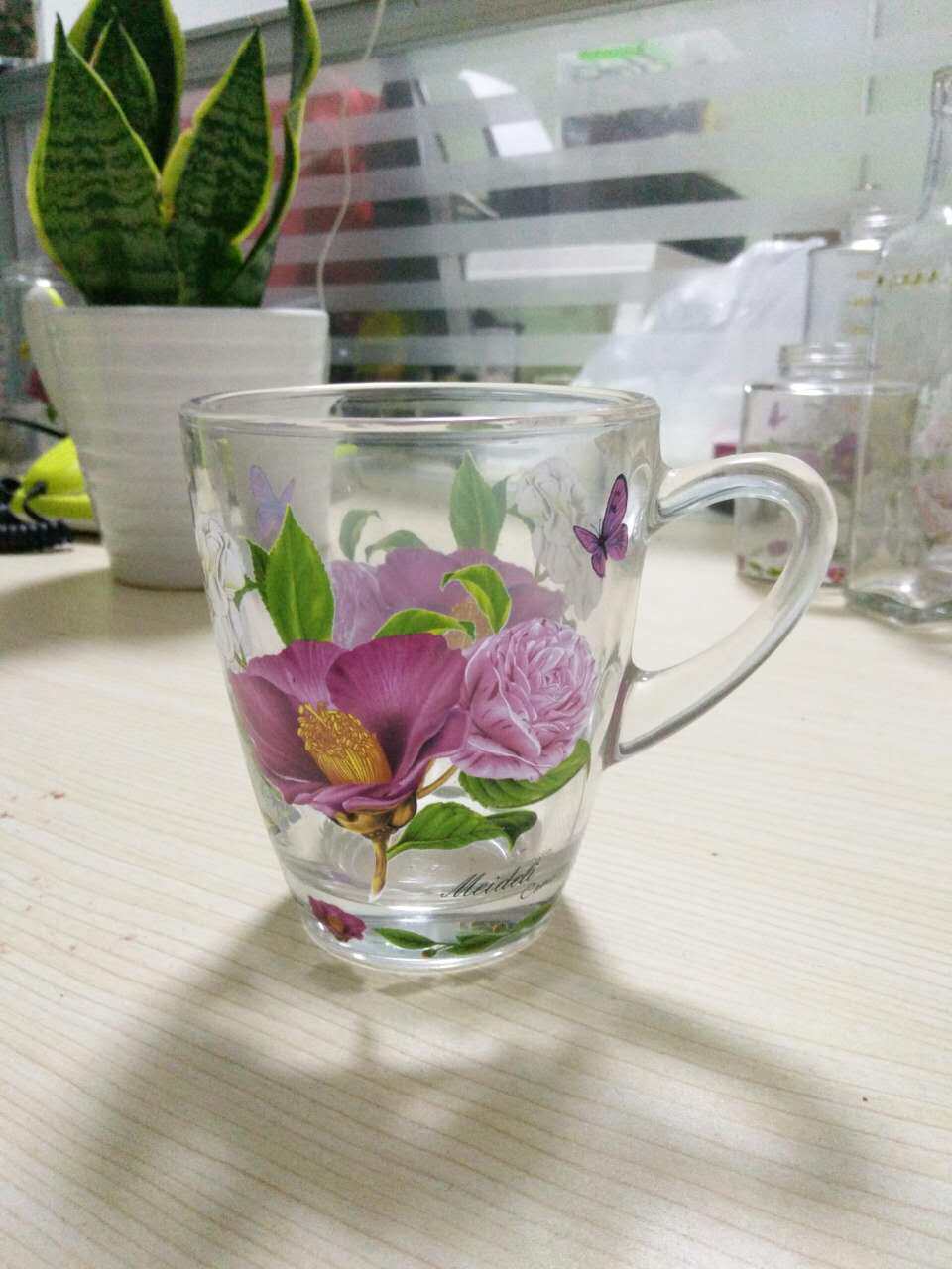 韩式风带手柄玻璃水杯