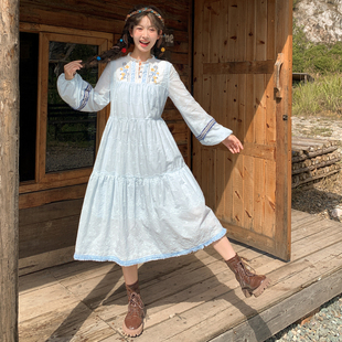 秋季 森女部落设计感大摆重工刺绣旅游度假风长袖 连衣裙女2025新款