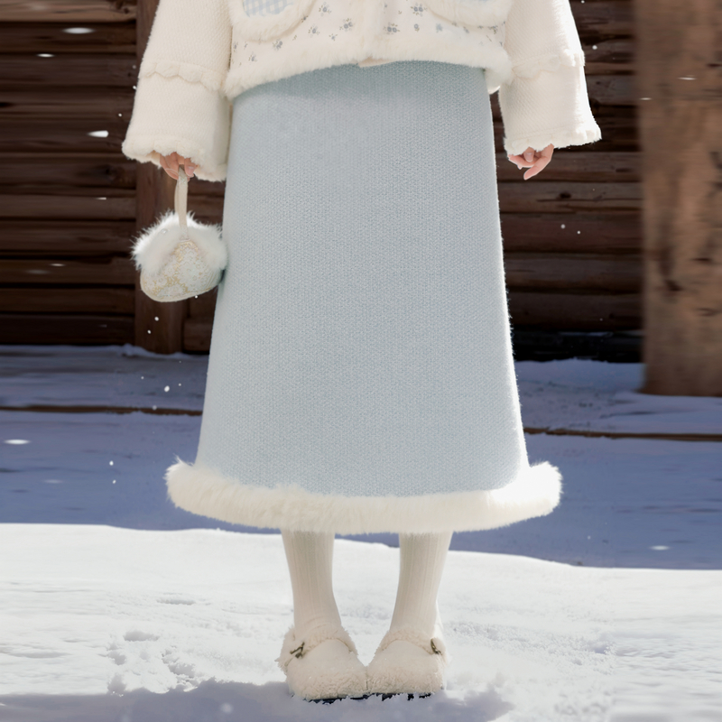 森女部落甜美风纯色百搭高腰半身裙女2025新款毛绒边显瘦A字裙冬