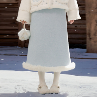 森女部落甜美风纯色百搭高腰半身裙女2025新款 毛绒边显瘦A字裙冬