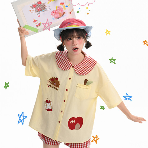 森女部落甜美风格子撞色苹果刺绣设计感宽松衬衫女款2026新款夏季