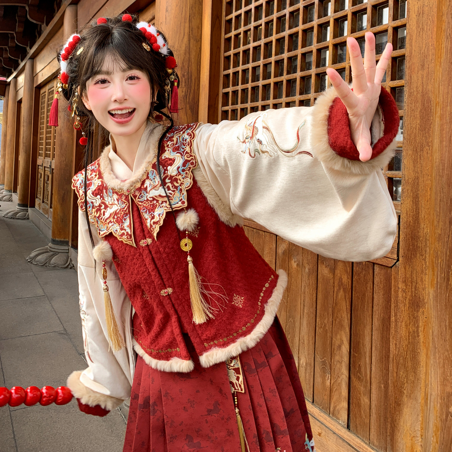 森女部落新年马年新中式云肩2026新款国风重工刺绣拜年披肩女冬季