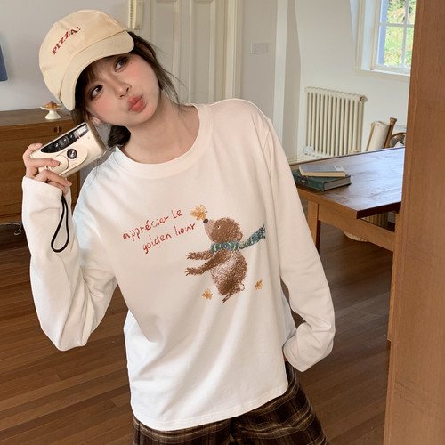 森女部落甜美童趣小熊印花长袖T恤女2026新款宽松圆领打底衫冬季