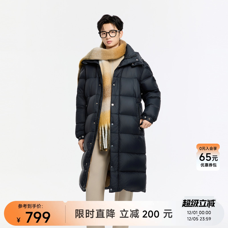 可脱卸帽，利落剪裁，防风保暖，简约百搭