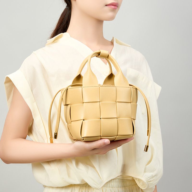 2025新款真皮编织包高级感菜