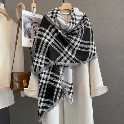 2025秋冬新品经典黑白格子围巾