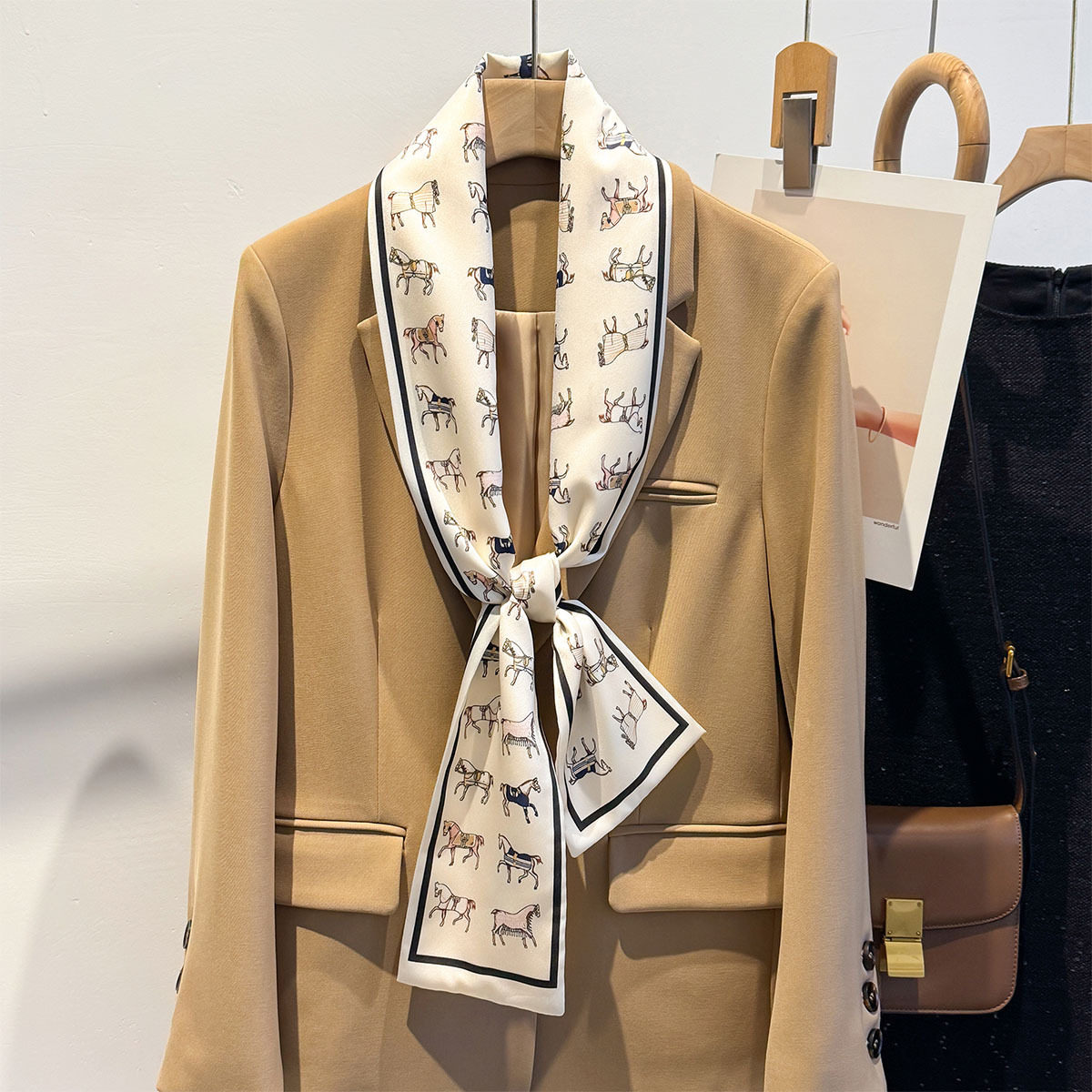 新款长条丝巾细窄西装春秋百搭领巾时尚围巾装饰发带衬衫韩版洋气,服饰配件/皮带/帽子/围巾,围巾/丝巾/披肩,淘宝优惠券,粉丝福利购,淘宝优惠卷