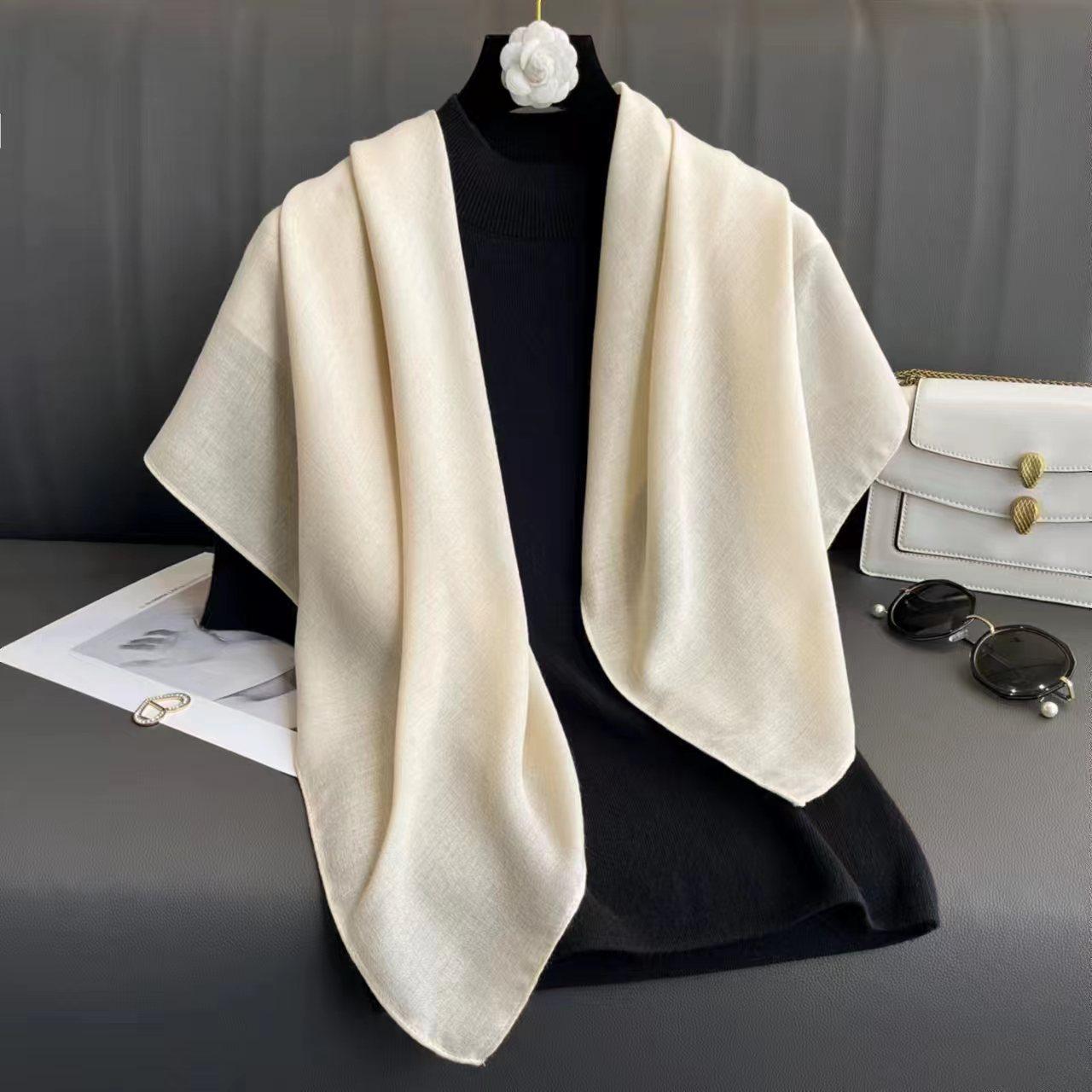 2025新款纯色大方巾90cm素色净色丝巾女棉麻手感外搭装饰披肩围巾