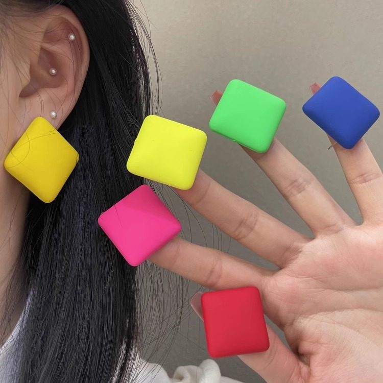 韩国糖果彩色耳环女S925银针夸张个性超大方形耳钉无耳洞耳夹耳饰