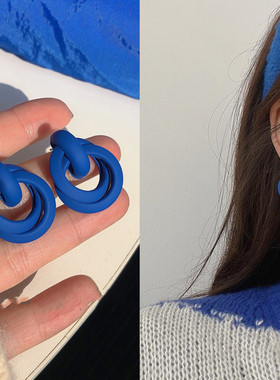 S925银针克莱因蓝色耳钉女气质复古简约金属几何耳环大气耳饰秋冬