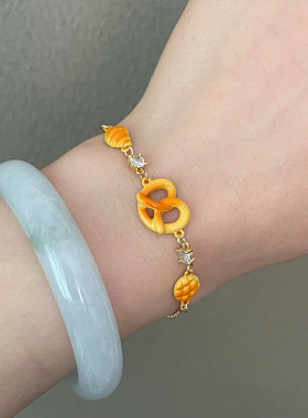 精致牛角包菠萝包碱水结抽拉手链女小众设计感时尚百搭手环手饰