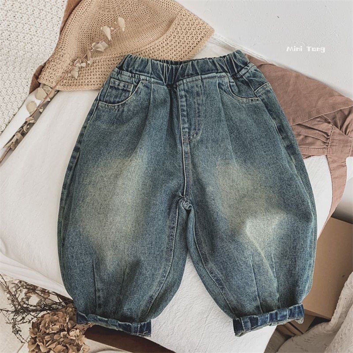 儿童韩版休闲裤中小童牛仔裤男童女童秋装2025新款宝宝灯笼裤宽松,童装/婴儿装/亲子装,儿童牛仔裤,淘宝优惠券,粉丝福利购,淘宝优惠卷