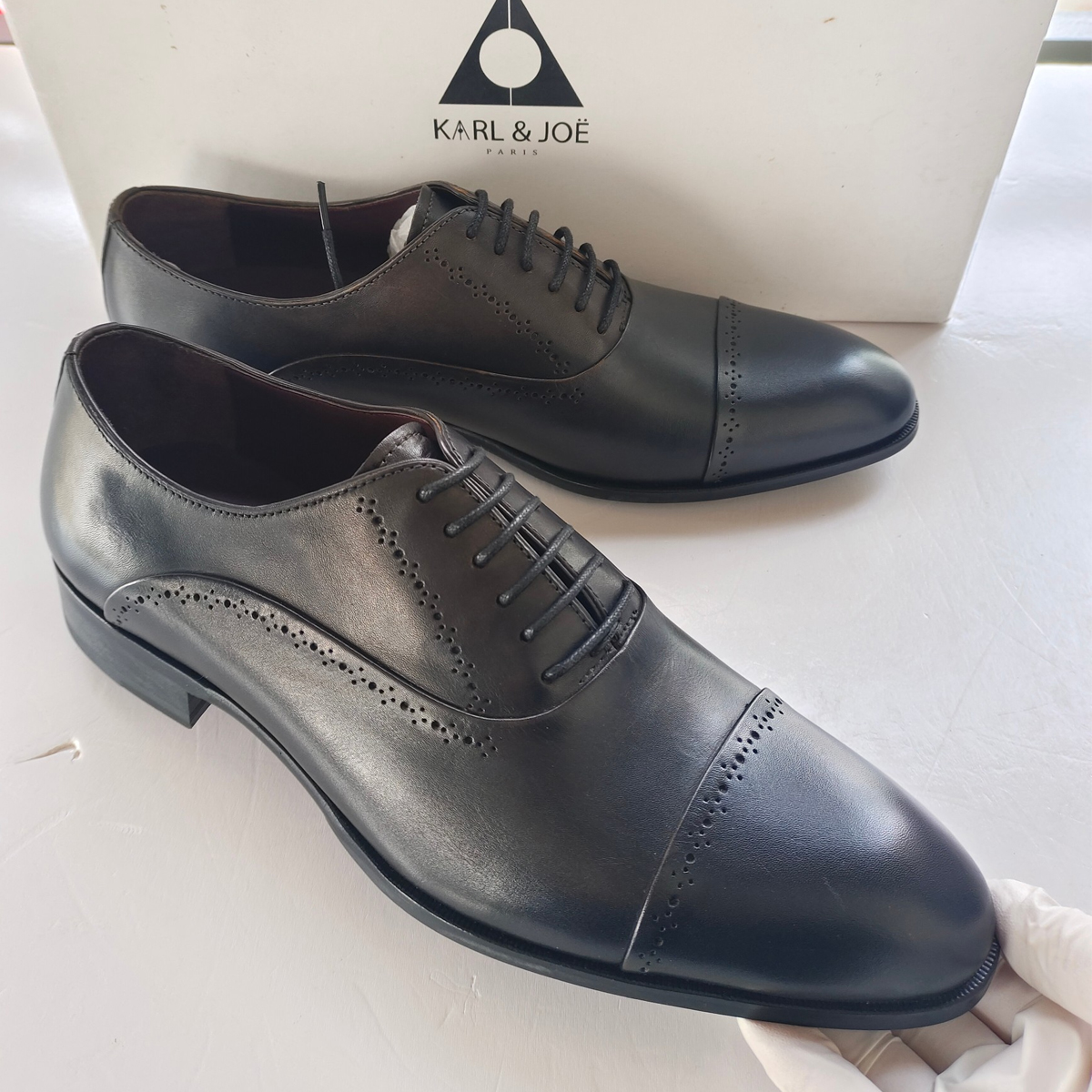 现货清货 意大利原产公价3790法国知名二线K四季雕花三接头牛津鞋