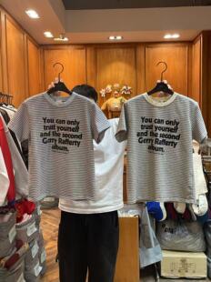 韩国东大门GARMENT公鸡家圆领字母印花条纹短袖 新款 T恤 26春季 现