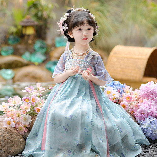 小龟年年女童古风改良刺绣汉服