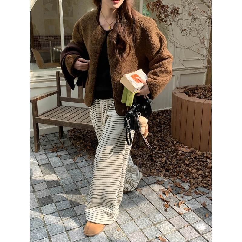 韩版高级2025 雪夜围炉 配围巾撞色边仿羊羔毛保暖外套毛呢外套2