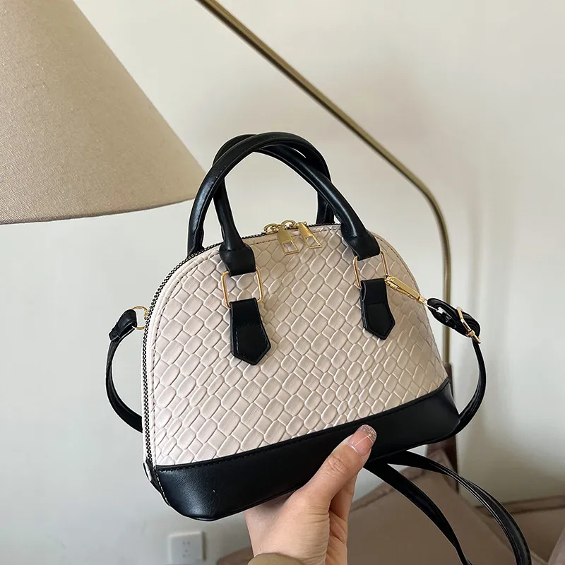 洋气单肩包斜挎包流行手提2024新款春季时尚贝壳包潮流小众包包女,运动包/户外包/配件,单肩包,淘宝优惠券,粉丝福利购,淘宝优惠卷